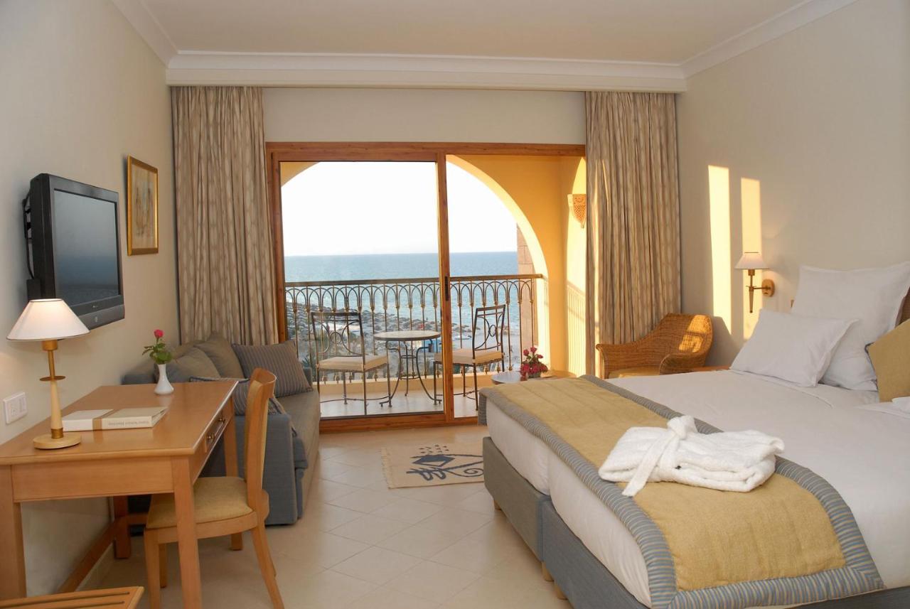 Hotel Moevenpick & Marine